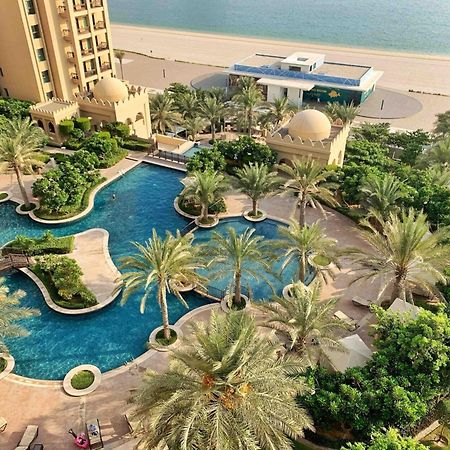 Bespoke Holiday Homes - Palm Jumeirah- 1 Bedroom Fairmont North Residence ドバイ エクステリア 写真
