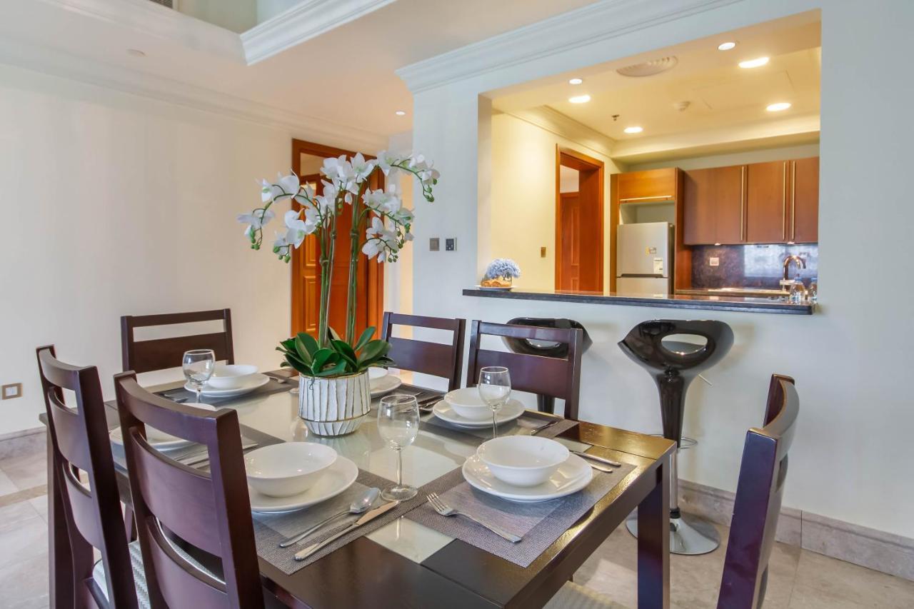 Bespoke Holiday Homes - Palm Jumeirah- 1 Bedroom Fairmont North Residence ドバイ エクステリア 写真