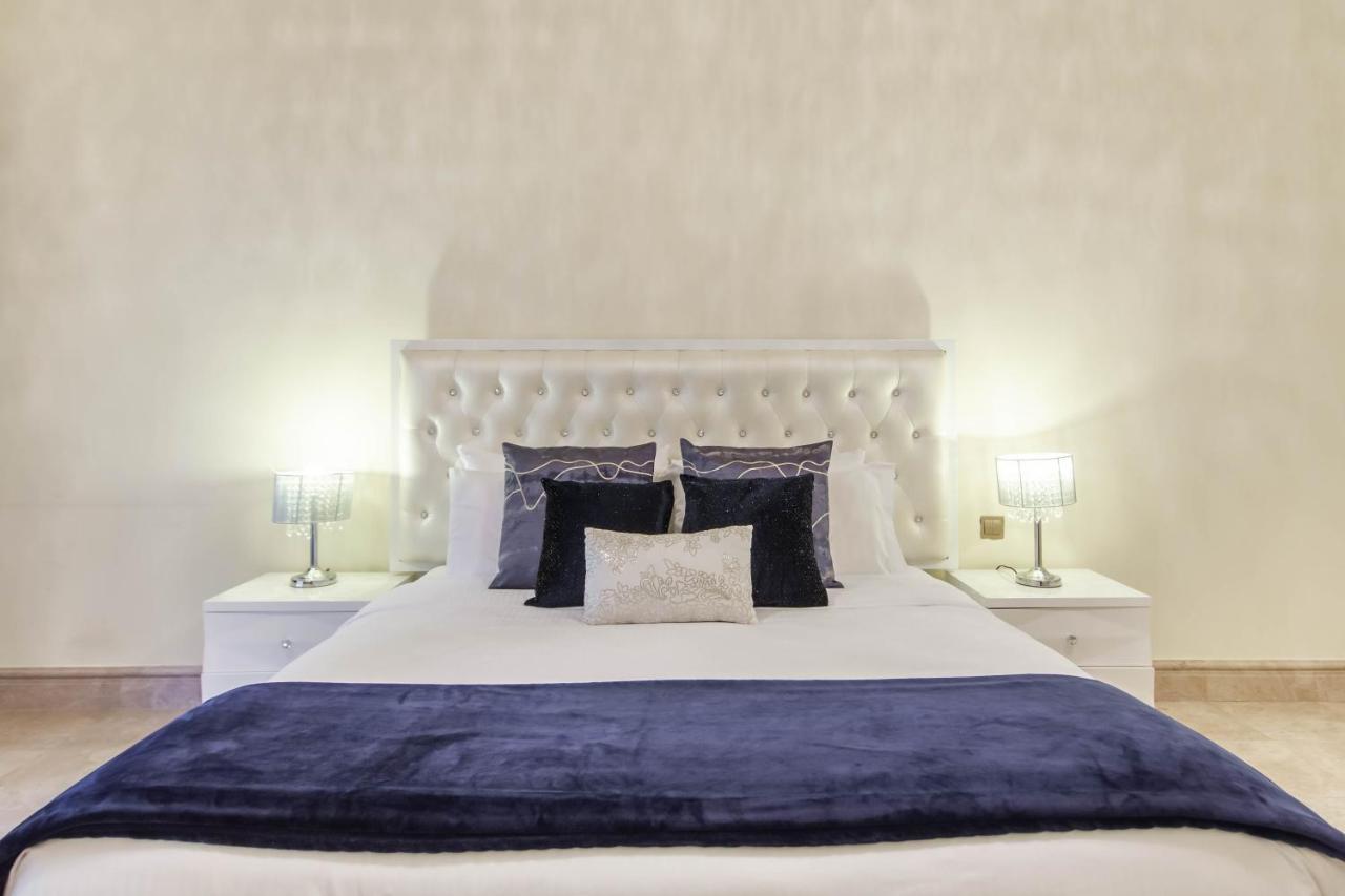 Bespoke Holiday Homes - Palm Jumeirah- 1 Bedroom Fairmont North Residence ドバイ エクステリア 写真