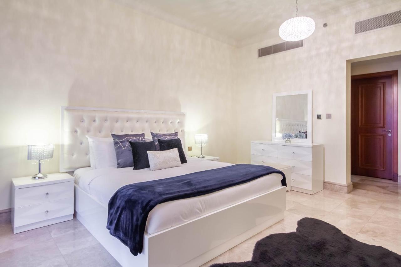 Bespoke Holiday Homes - Palm Jumeirah- 1 Bedroom Fairmont North Residence ドバイ エクステリア 写真