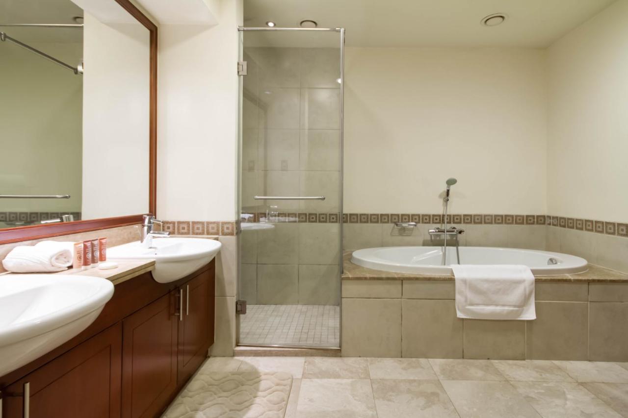 Bespoke Holiday Homes - Palm Jumeirah- 1 Bedroom Fairmont North Residence ドバイ エクステリア 写真