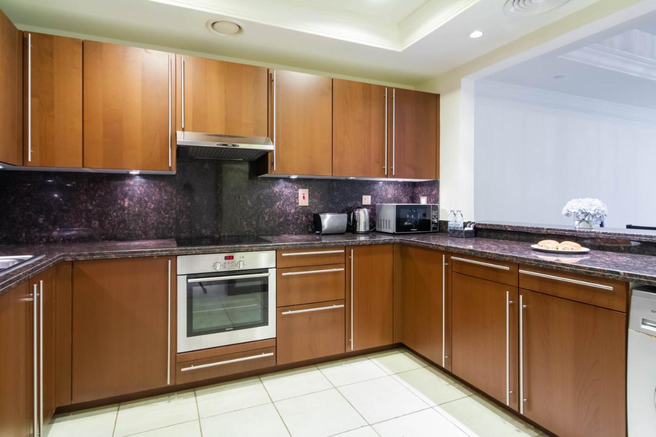 Bespoke Holiday Homes - Palm Jumeirah- 1 Bedroom Fairmont North Residence ドバイ エクステリア 写真