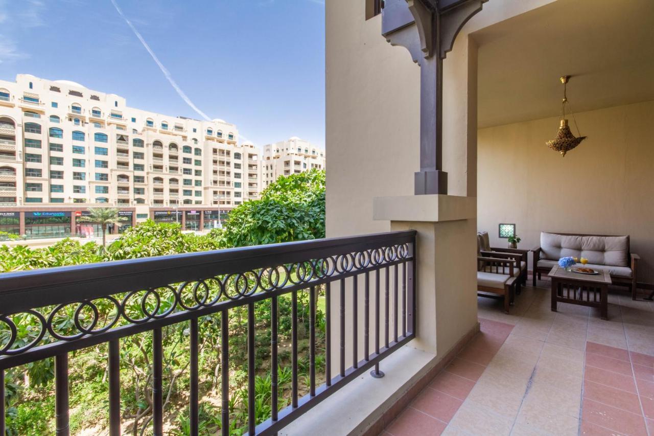 Bespoke Holiday Homes - Palm Jumeirah- 1 Bedroom Fairmont North Residence ドバイ エクステリア 写真