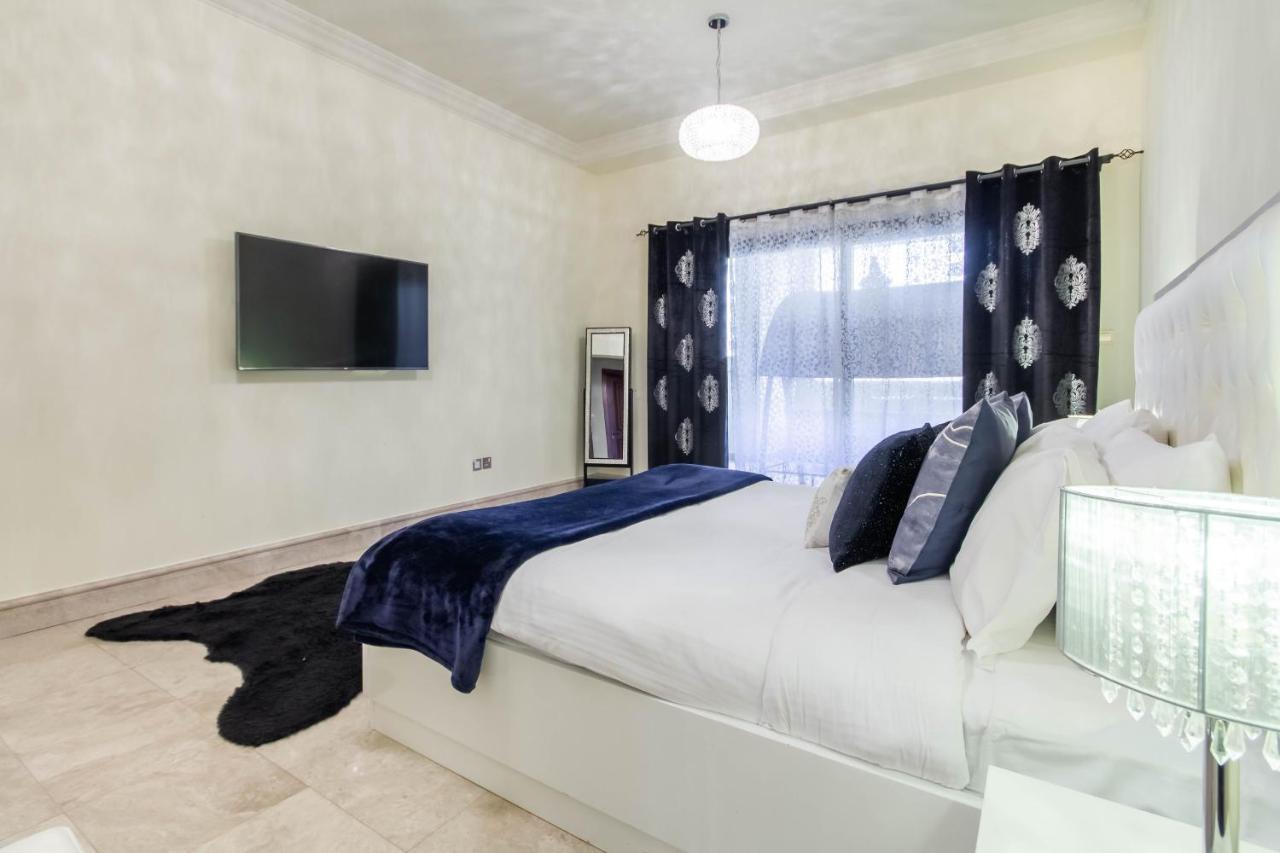 Bespoke Holiday Homes - Palm Jumeirah- 1 Bedroom Fairmont North Residence ドバイ エクステリア 写真